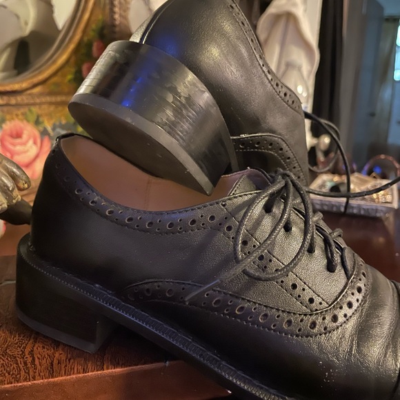 BLUE BROGUES OXFORDS…Sz 6 - Picture 3 of 6